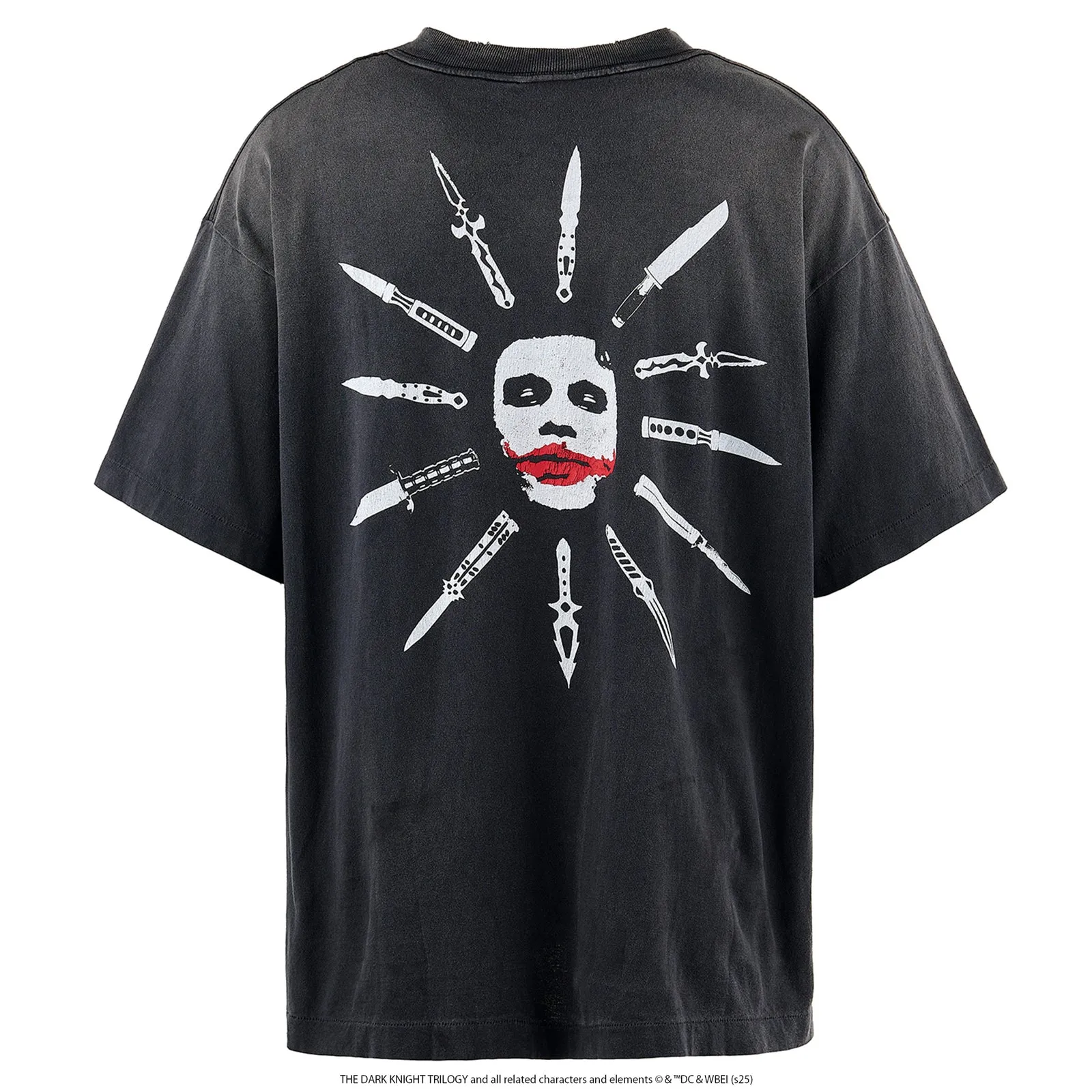 ⚠️This season's most important Batman-Joker IP collaboration SAINT Mxxxxxx x The Dark Knight BTM SS TEE/LIP/BLACK Dark Knight Batman collaboration Joker's Kiss/Joker Dagger retro distressed short-sleeves Washed black S-XL Assute ready-to-wear dyeing Ma Liu faded Re-washed to make old Genuine proofing Custom-made correct main mark Washed mark Differences see pictures and goods Top-notch printing technology God restores every detail of the original product